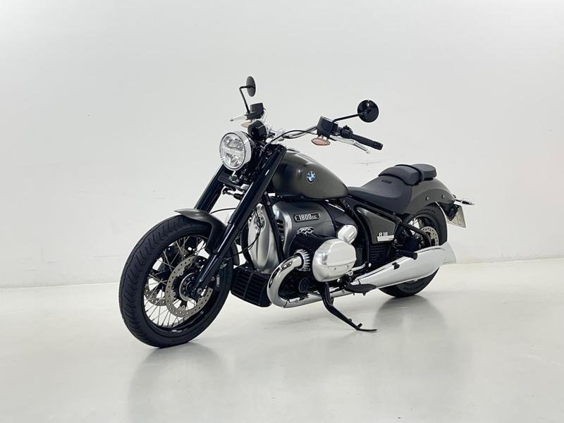 BMW R 18  na cor Verde em Ponta Grossa / PR - 29576