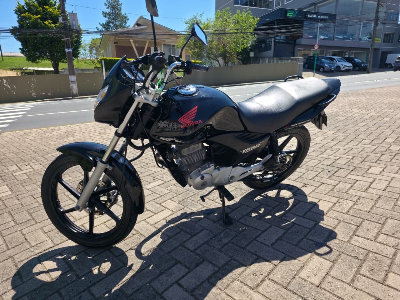 Honda CG 150 TITAN-ES  na cor Preto em Ponta Grossa / PR - 29730