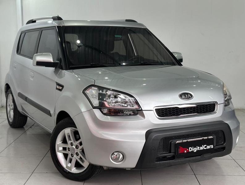 Kia SOUL 1.6/ 1.6 16V FLEX Aut. na cor Cinza em Curitiba / PR - 29854
