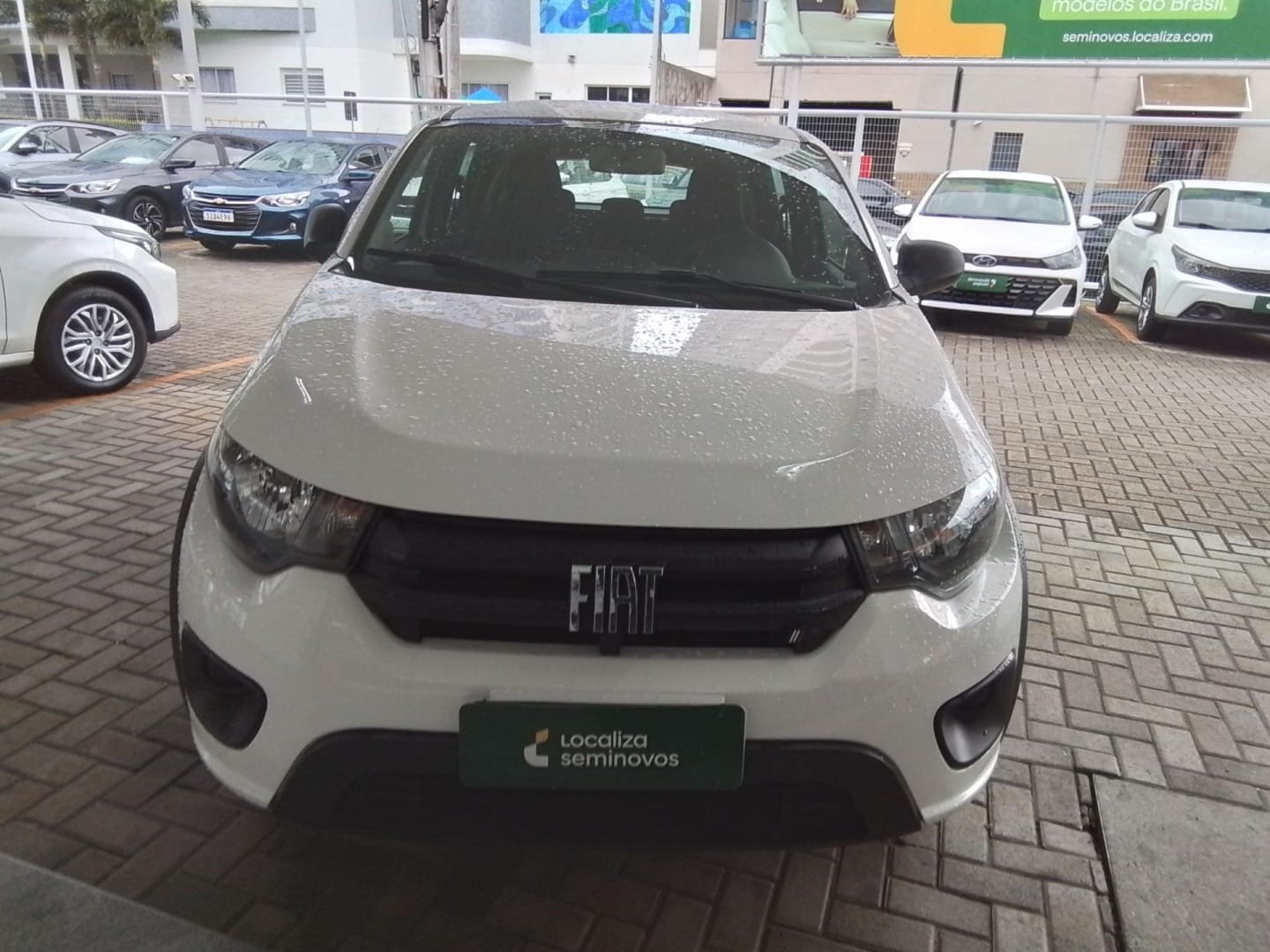 Fiat Mobi LIKE 1.0 Fire Flex 5p. na cor Branco em São José / SC - 30586