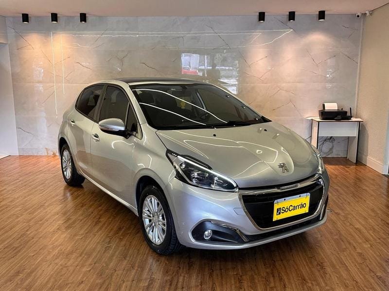 Peugeot 208 Active 1.2 Flex 12V 5p Mec. na cor Prata em Curitiba / PR - 32415