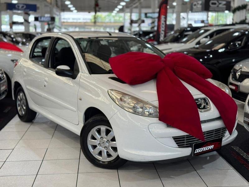 Peugeot 207 XR 1.4 Flex 8V 3p na cor Branco em Curitiba / PR - 32492