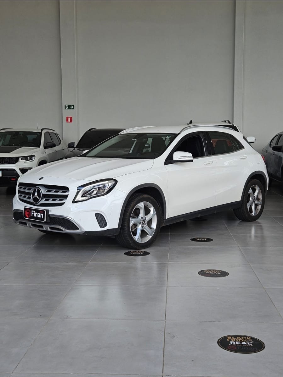 Mercedes-Benz GLA 200 Style 1.6 TB 16V/Flex Aut. na cor Branco em Americana / SP - 3272