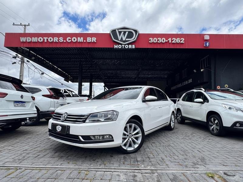 Volkswagen Passat TB 2.0 FSI/TSI 211cv Tiptronic 4p na cor Branco em Curitiba / PR - 33036