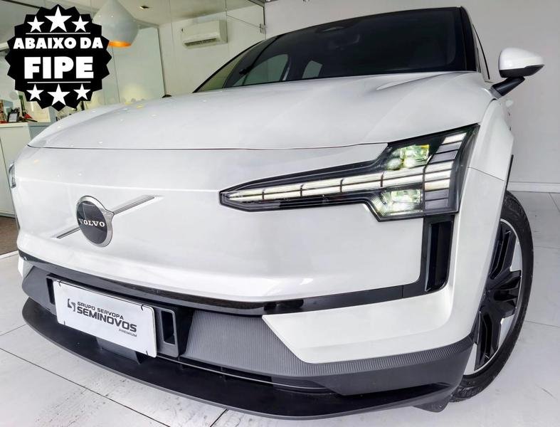 imagem de E40 Core (Elétrico)