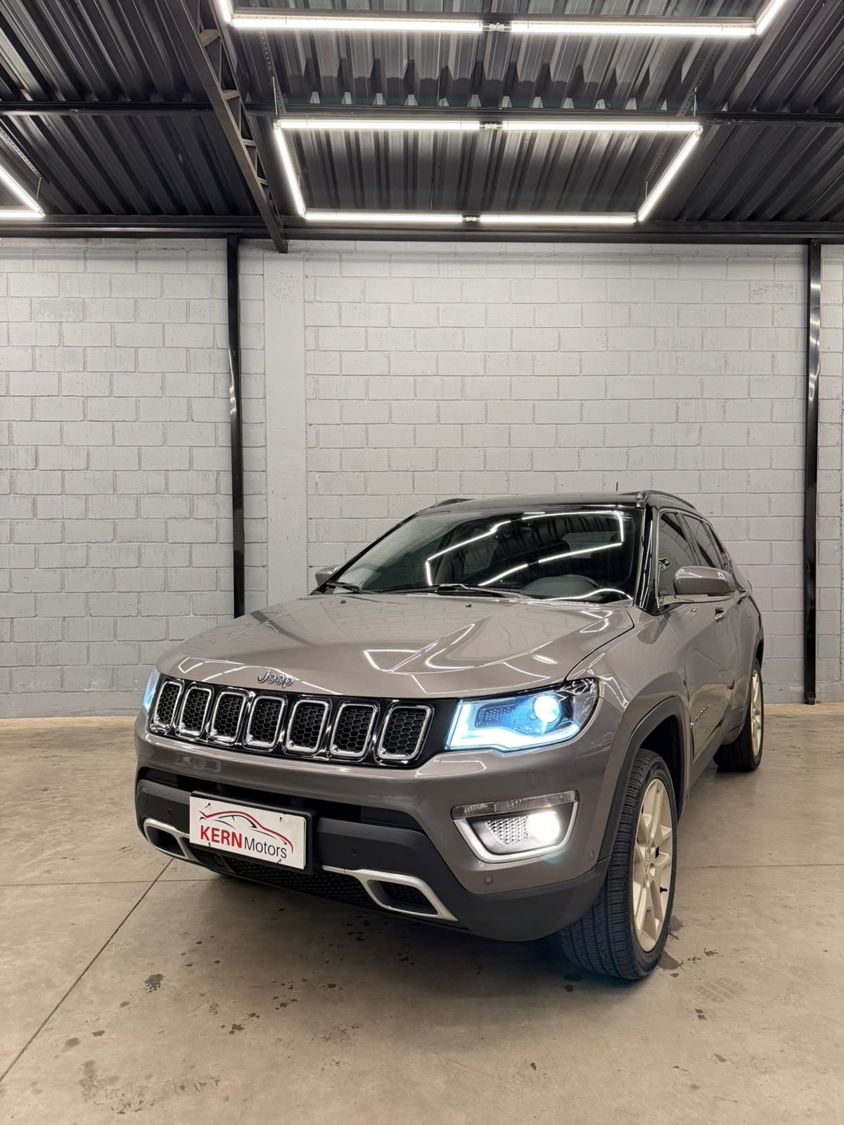 imagem de LIMITED 2.0 4x4 Diesel 16V Aut.