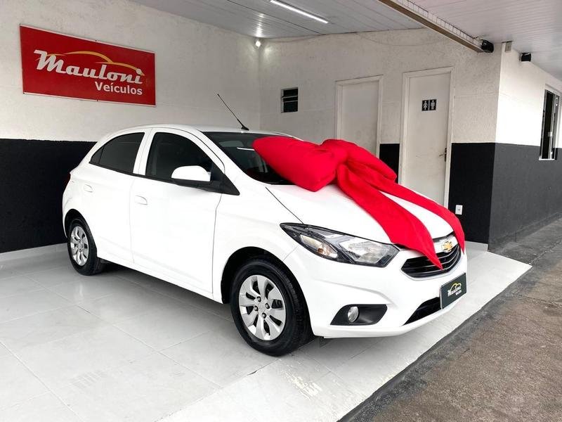 Chevrolet Onix HATCH LT 1.0 8V FlexPower 5p Mec. na cor Branco em São José dos Pinhais / PR - 33108