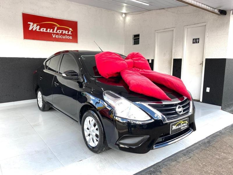 Nissan VERSA SV 1.6 16V FlexStart 4p Aut. na cor Preto em São José dos Pinhais / PR - 33109