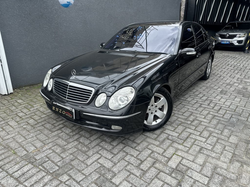 Mercedes-Benz E-320 Avantgarde na cor Preto em Curitiba / PR - 33474