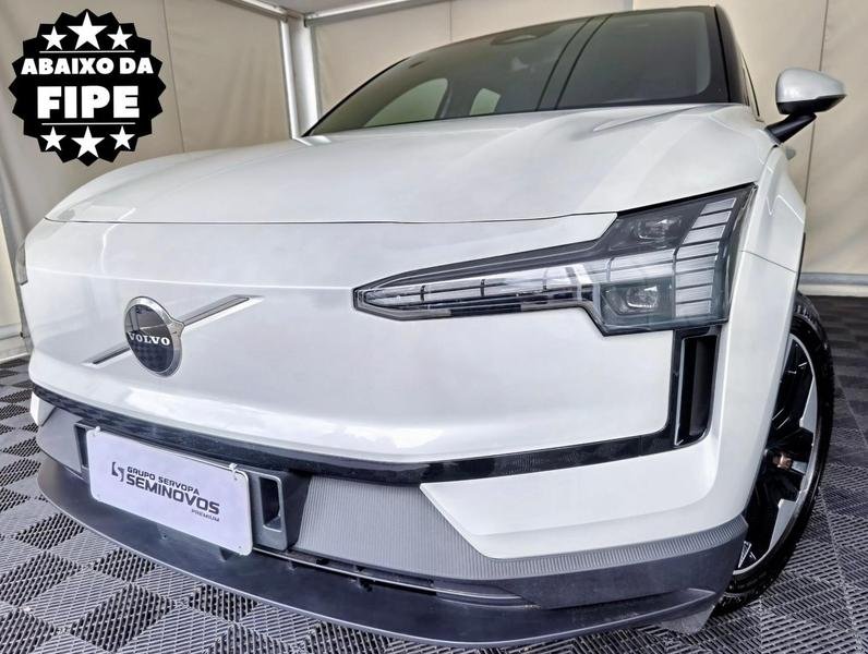 imagem de E40 Core (Elétrico)