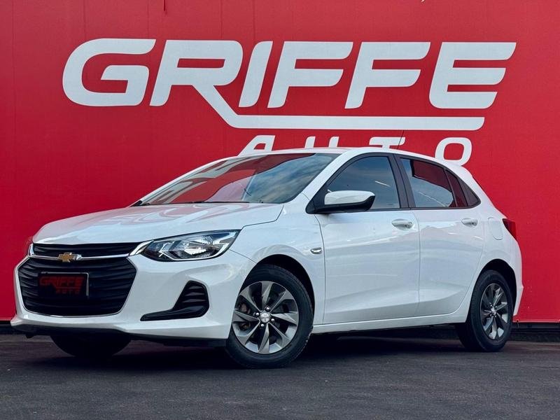 Chevrolet ONIX HATCH 1.0 12V Flex 5p Mec. na cor Branco em Curitiba / PR - 33873