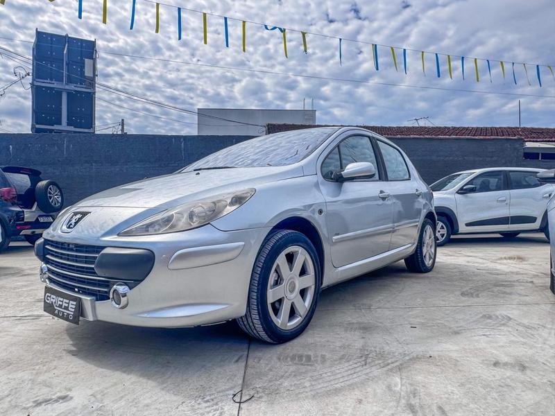 imagem de Feline/Griff/Premi. 2.0 Flex 5p Aut.