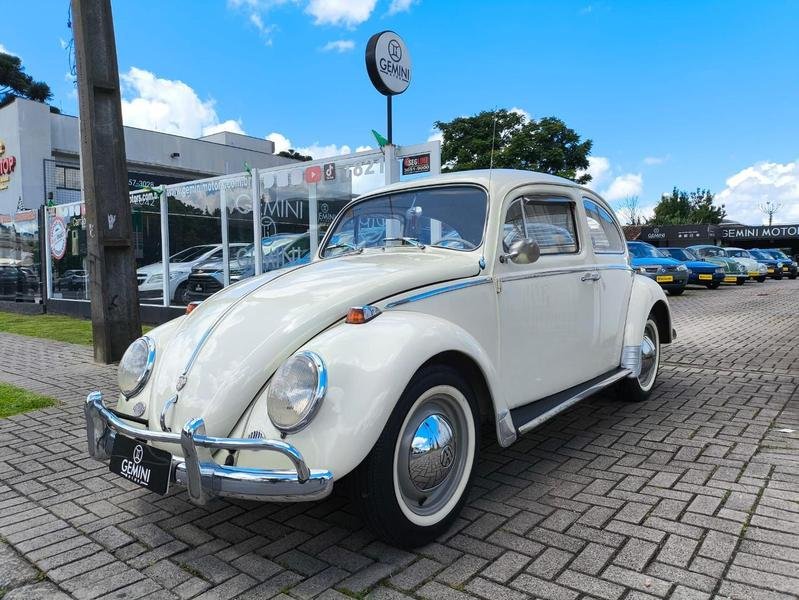 Volkswagen New Beetle 2.0 Mi Mec./Aut. na cor Branco em Curitiba / PR - 34023