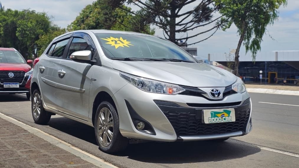 Toyota Yaris XL Plus Con. 1.5 Flex 16V 5p Aut. na cor Prata em Ponta Grossa / PR - 34527