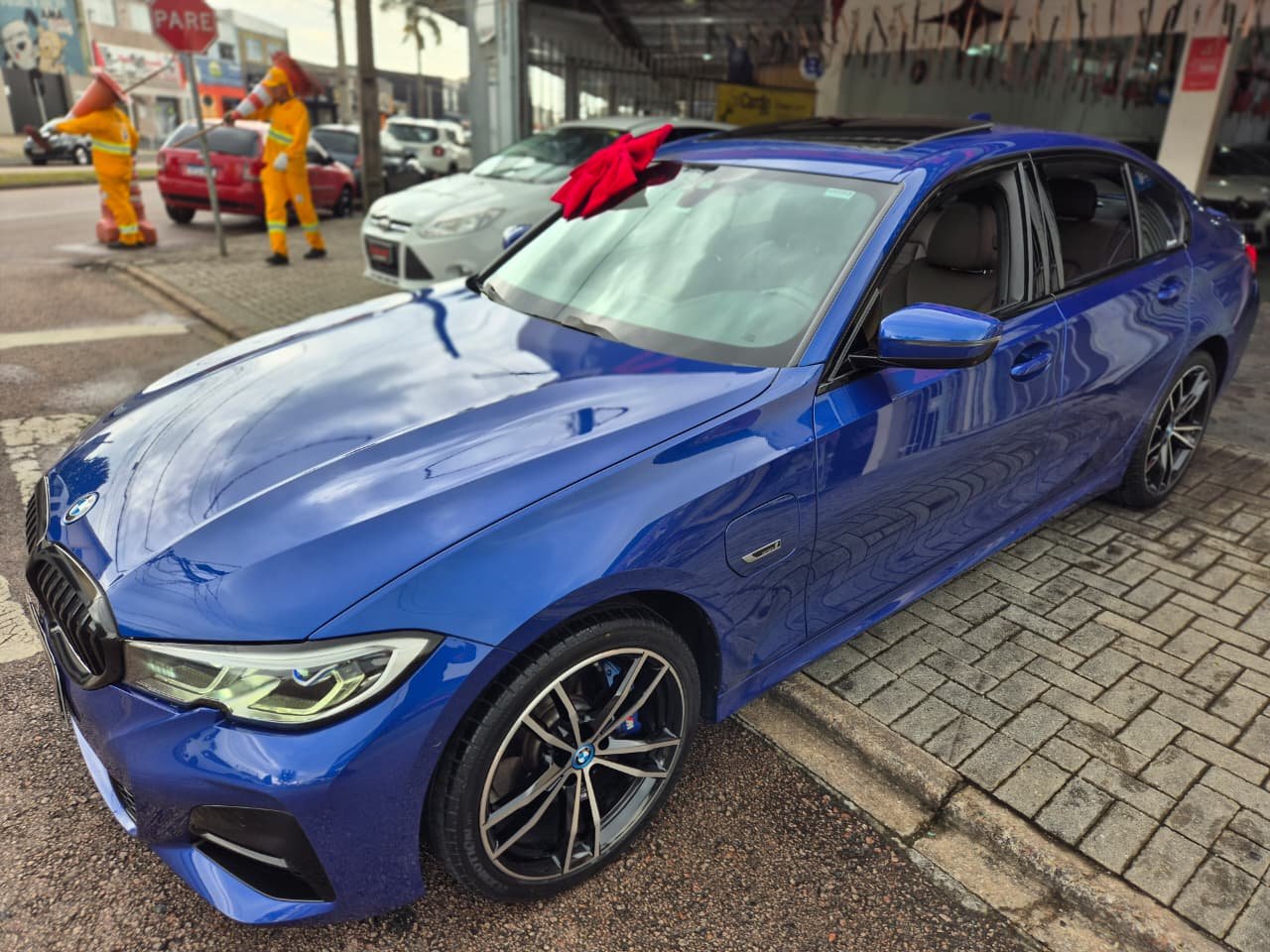 imagem de M Sport 2.0 Turbo Aut. (Híbrido)