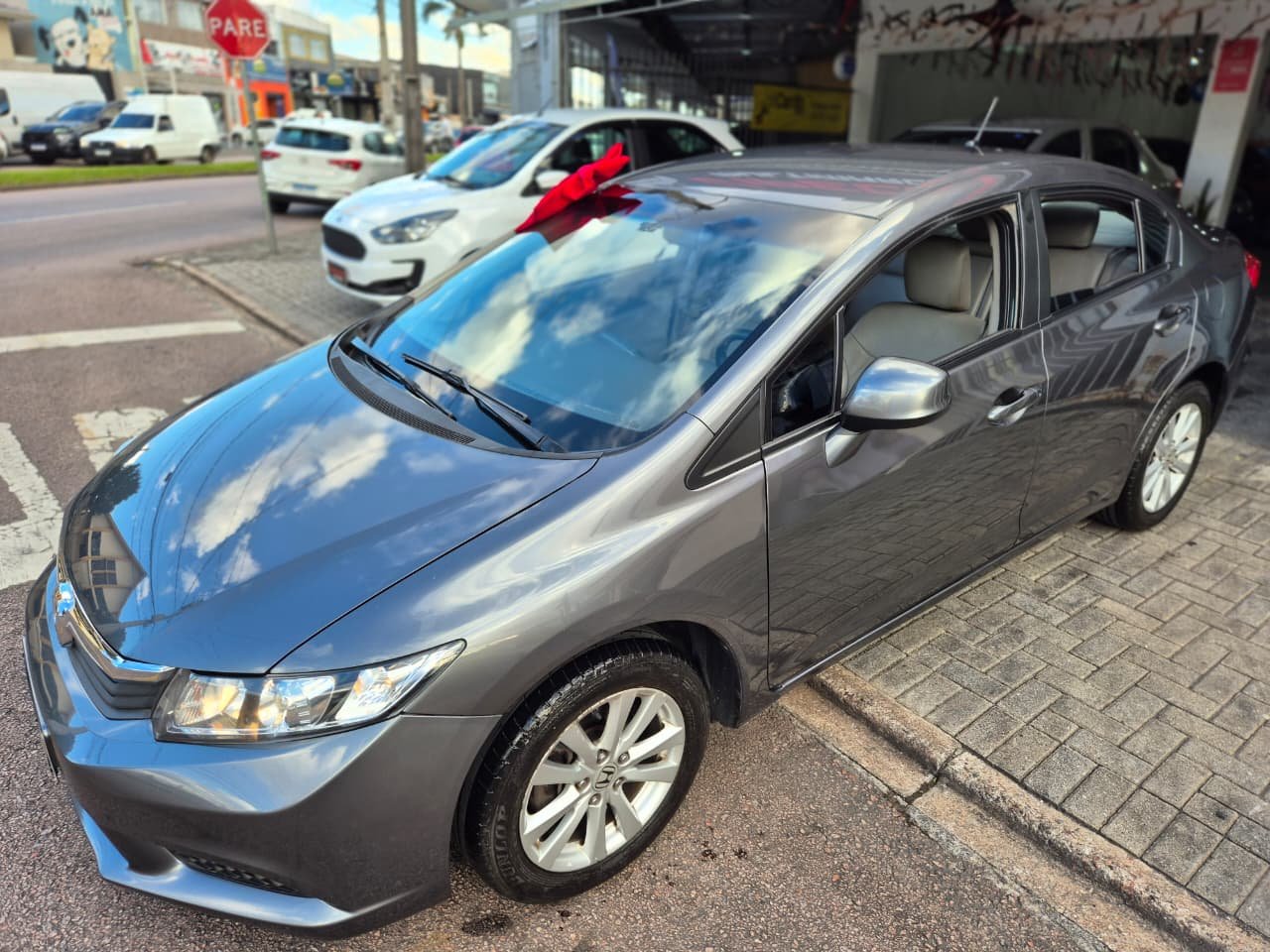 Honda Civic Sedan LXS 1.8/1.8 Flex 16V Aut. 4p na cor Cinza em Curitiba / PR - 35081