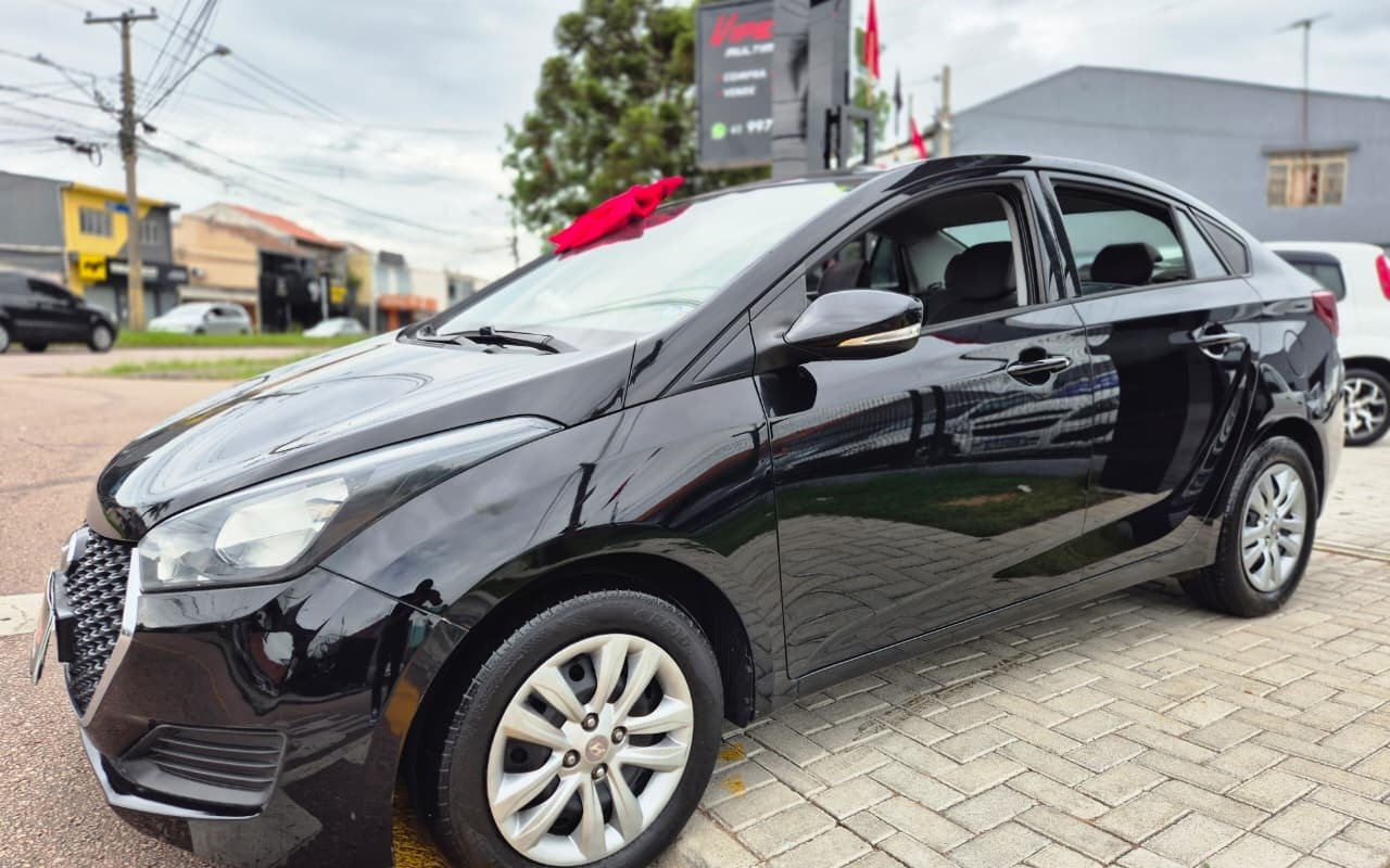 Hyundai HB20S C.Plus/C.Style1.0 Flex 12V Mec. 4P na cor Preto em Curitiba / PR - 35095