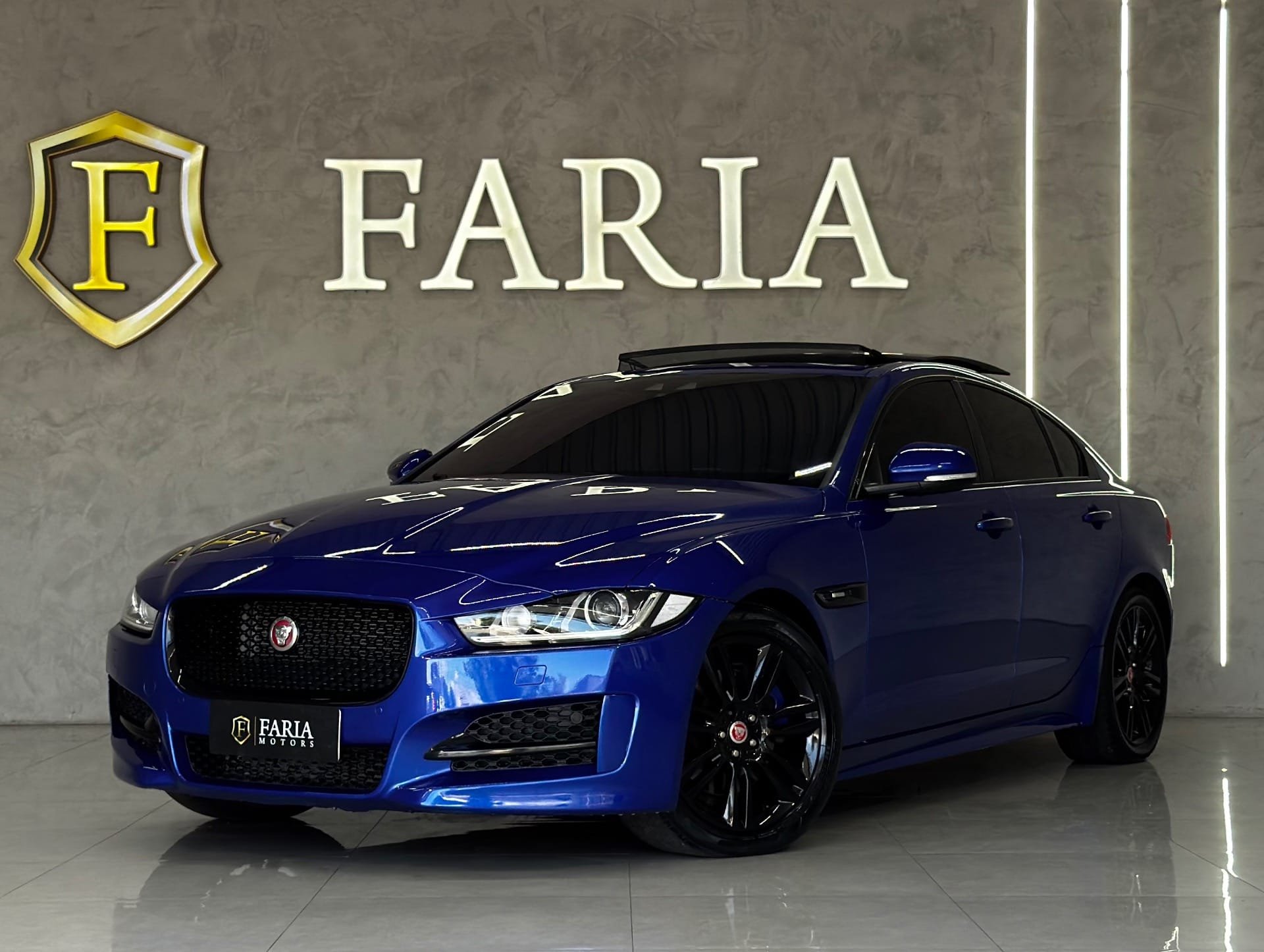 imagem de 2.0 Turbocharged R-Sport Aut.