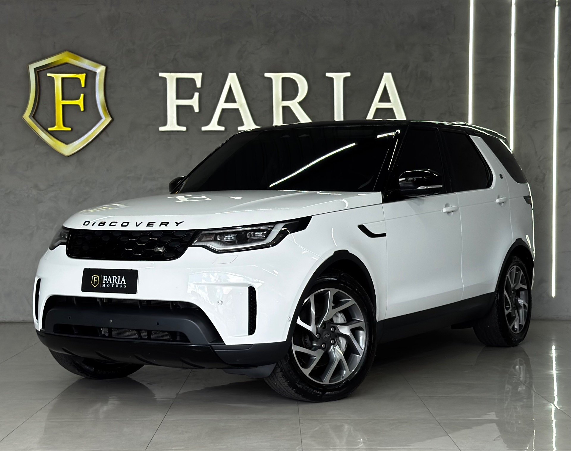 Land Rover Discovery 4 HSE 3.0 4x4 TDV6/SDV6 Die.Aut na cor Branco em Curitiba / PR - 35117