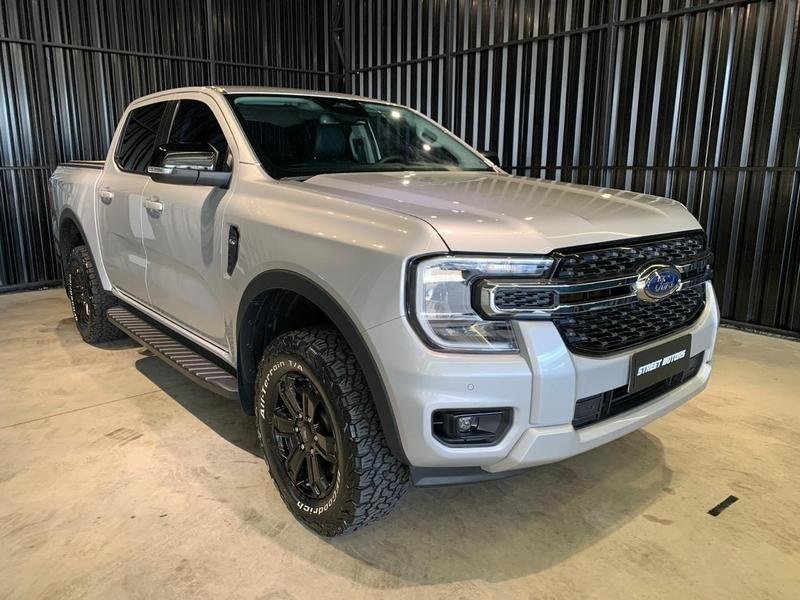 Ford Ranger XLT 3.0 V6 4x4 CD TB Die. Aut. na cor Cinza em Curitiba / PR - 35356