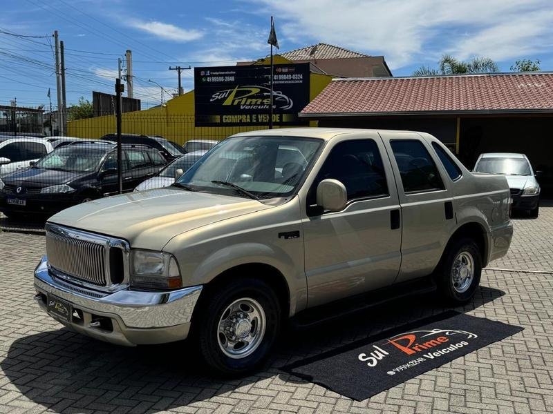 Ford F-250 XLT 4.2 180cv CD TB Diesel na cor Prata em Curitiba / PR - 35830