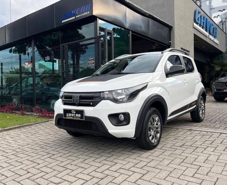 Fiat Mobi TREKKING 1.0 Flex 5p. na cor Branco em Curitiba / PR - 35875