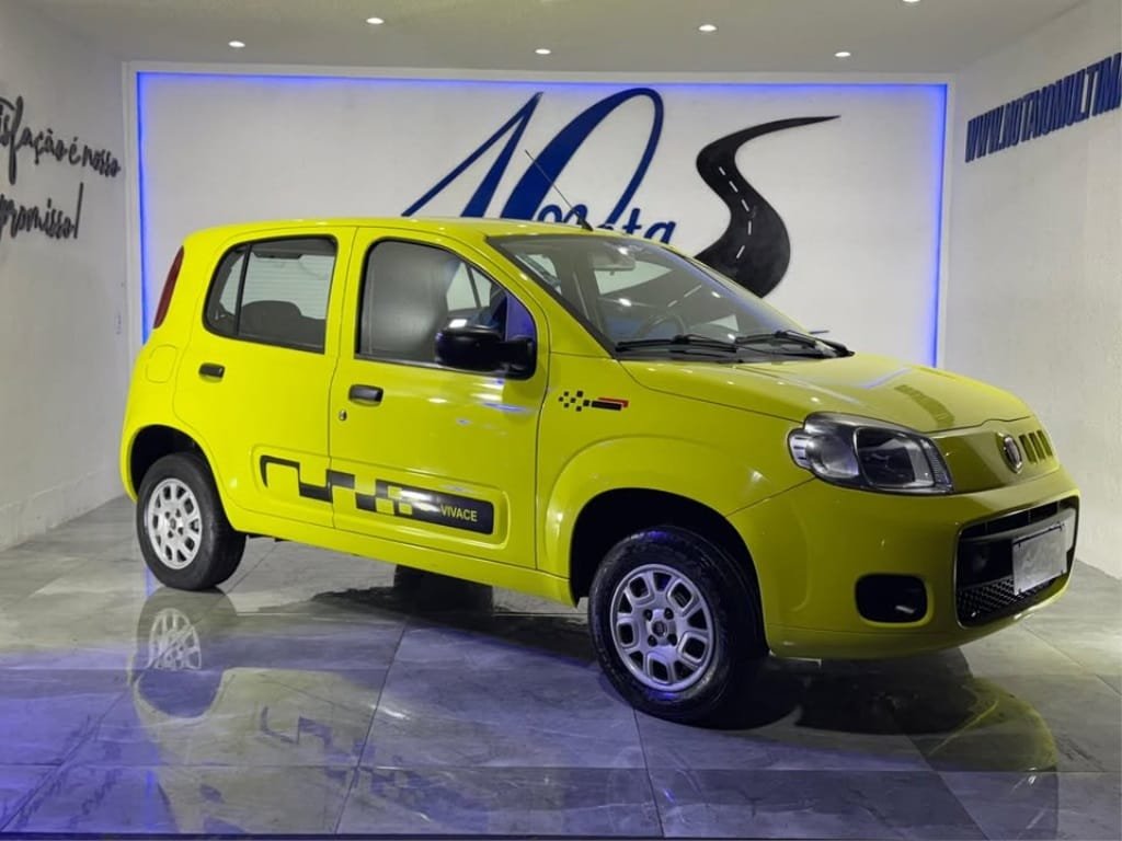 Fiat UNO VIVACE/RUA 1.0 EVO Fire Flex 8V 5p na cor Amarelo em Curitiba / PR - 36643