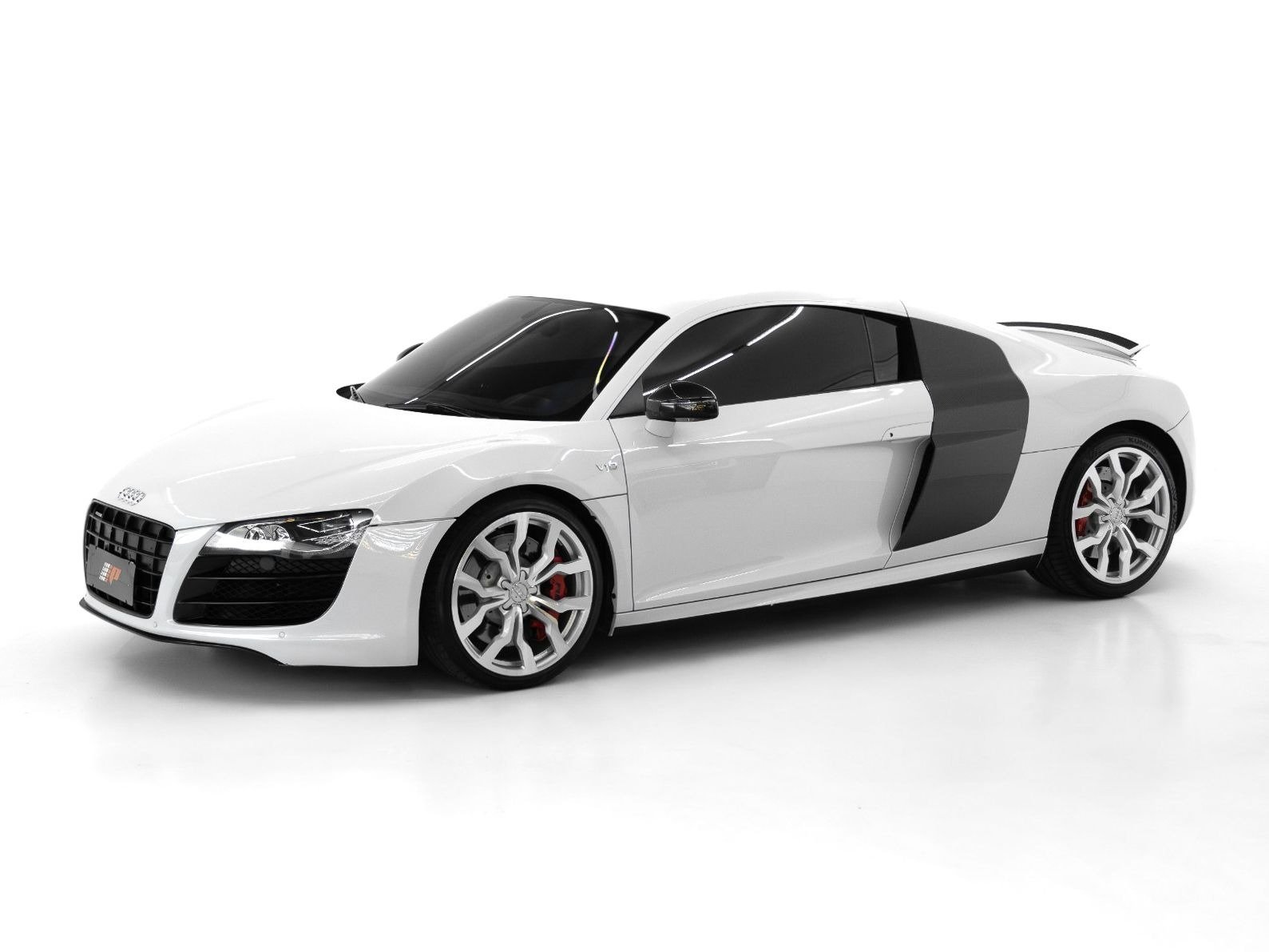 Audi R8 5.2 V10 Quattro R-tronic/S-tronic na cor Branco em Curitiba / PR - 36681