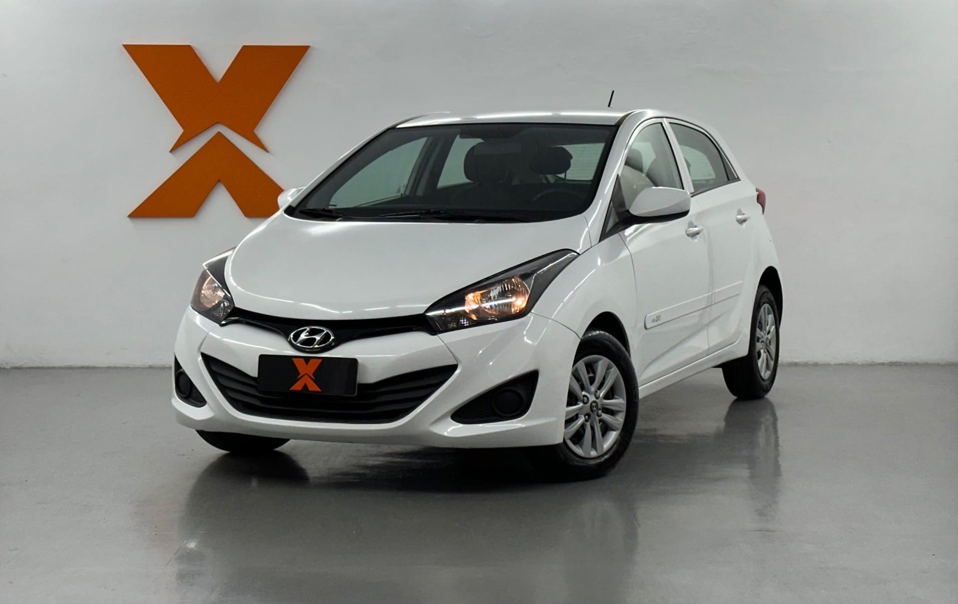 Hyundai HB20 Comf./C.Plus/C.Style 1.0 Flex 12V na cor Branco em Curitiba / PR - 36758