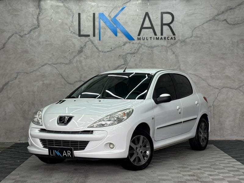 Peugeot 207 Active 1.4 Flex 8V 5p na cor Branco em Curitiba / PR - 36808