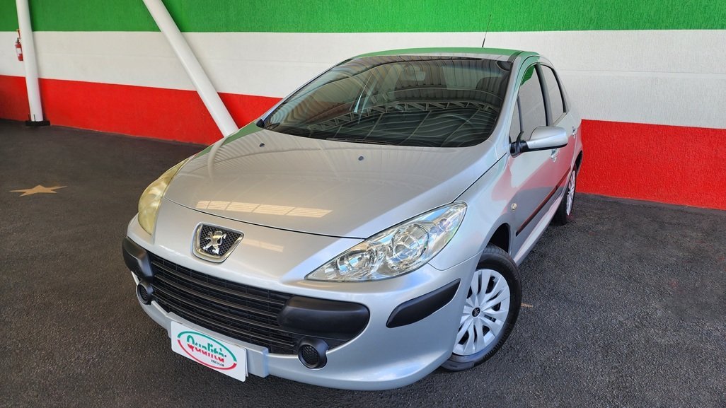 imagem de Sed. Presence 2.0 Flex 16V 5p Aut.