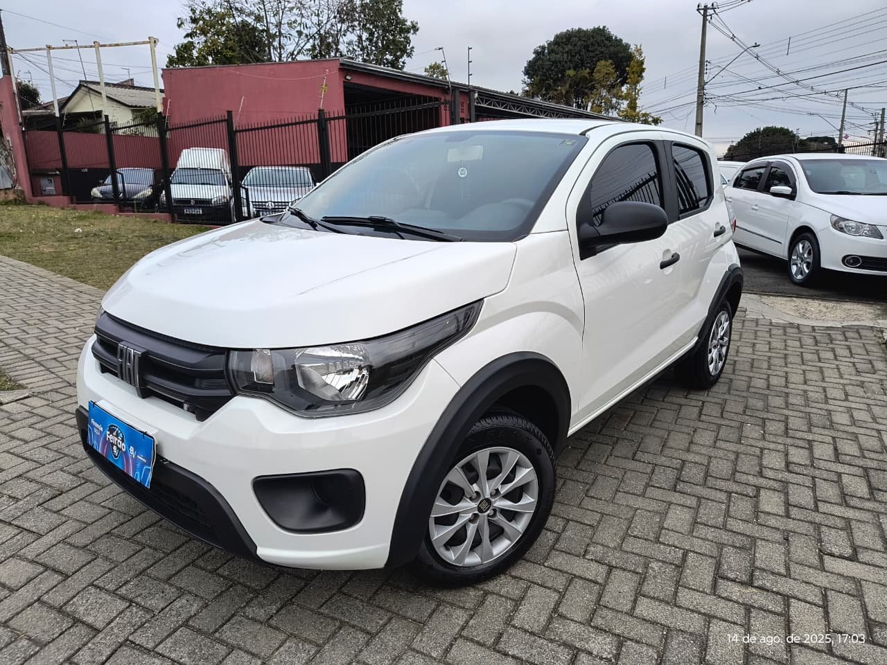 Fiat MOBI LIKE 1.0 Fire Flex 5p. na cor Branco em Curitiba / PR - 38174