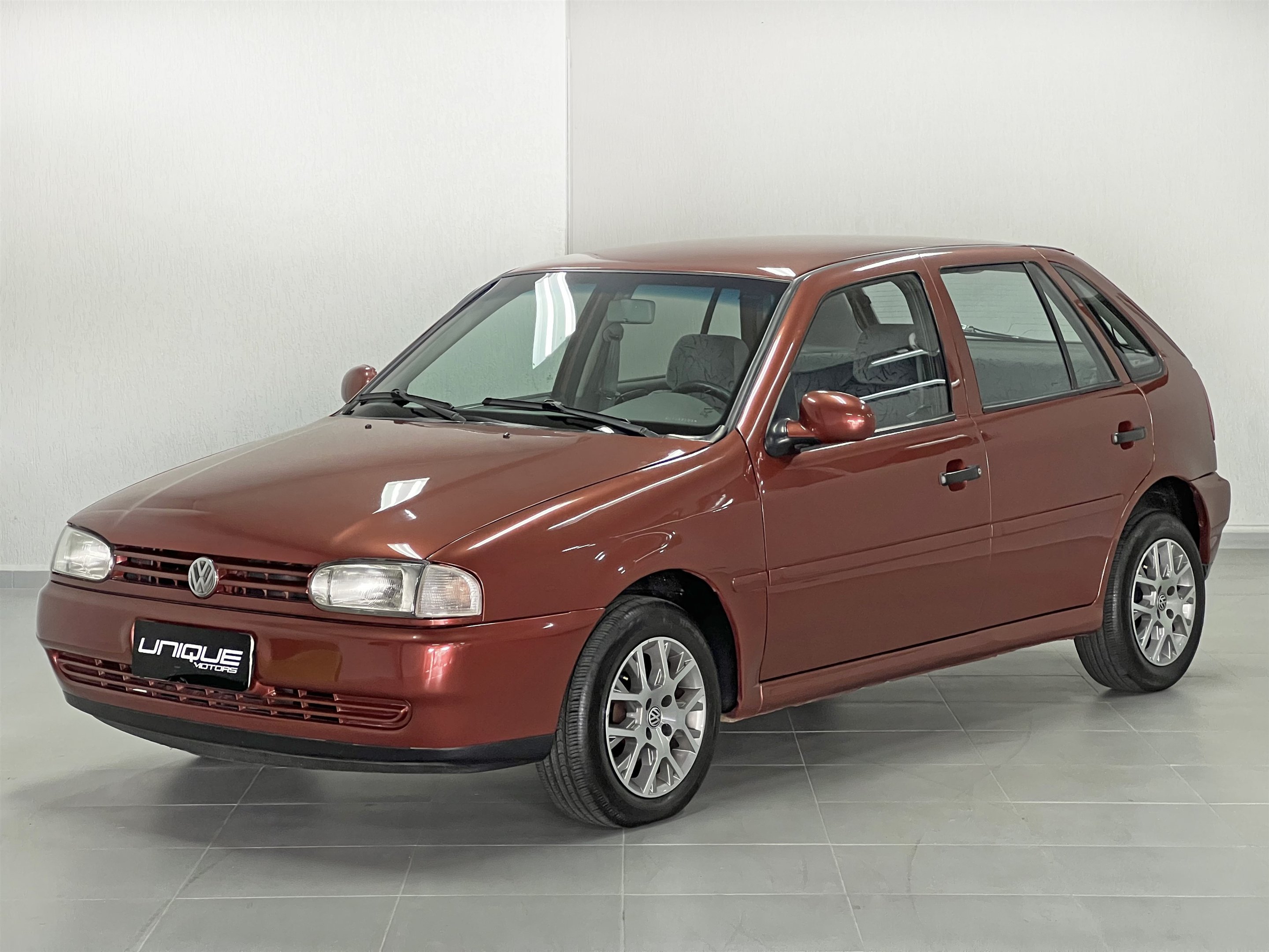 Volkswagen Gol GL 1.8 Mi 2p e 4p na cor Vermelho em Curitiba / PR - 38221
