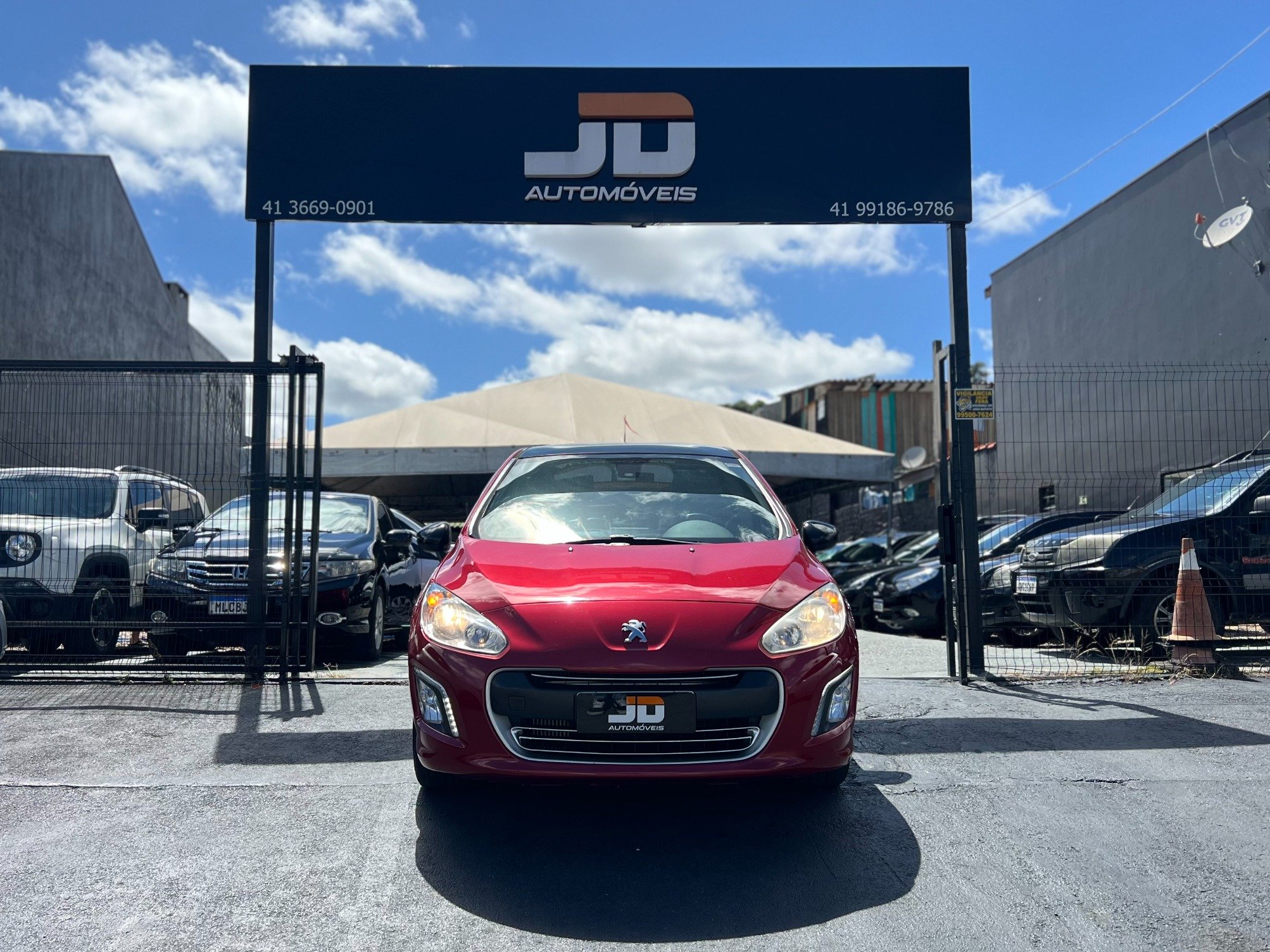 Peugeot 308 Feline/Griffe 1.6 Turbo 16V 5p Aut. na cor Vermelho em Pinhais / PR - 38403