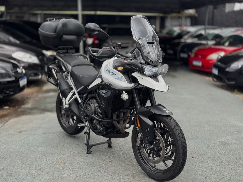 TRIUMPH TIGER 1050  na cor Branco em Pinhais / PR - 38408