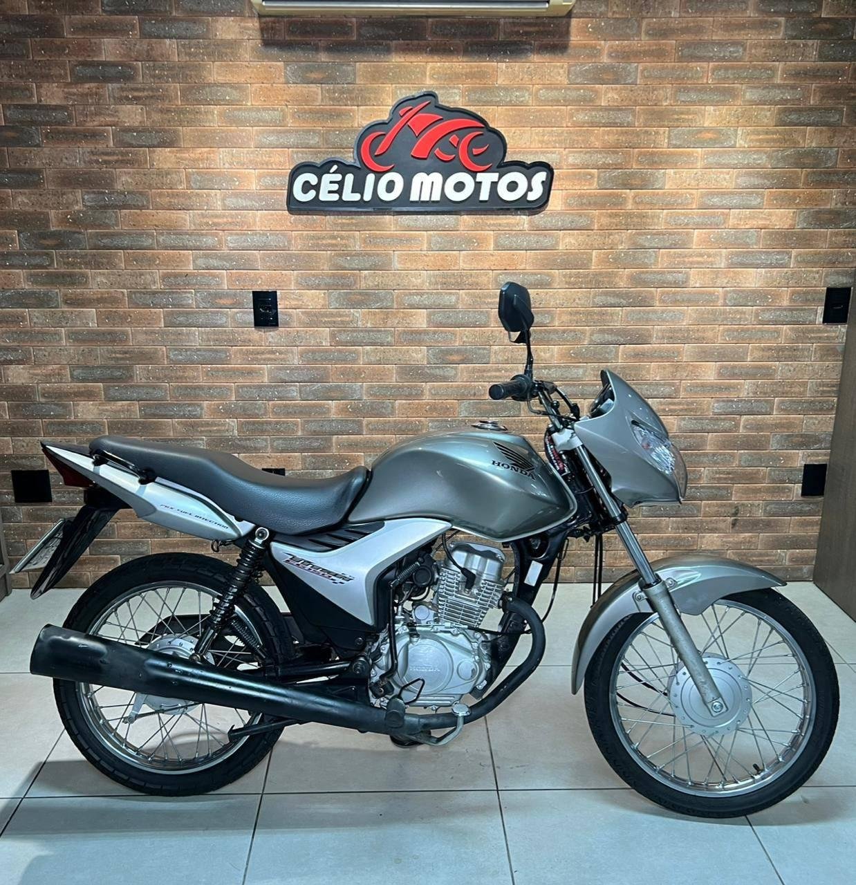 Honda CG 150 TITAN-KS MIX  na cor Cinza em Palhoça / SC - 38532