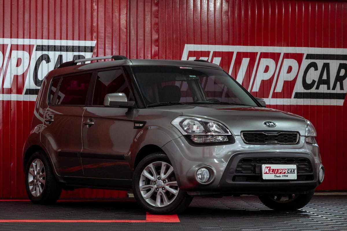 Kia SOUL 1.6/ 1.6 16V FLEX Aut. na cor Cinza no Alvorada / RS - 38783