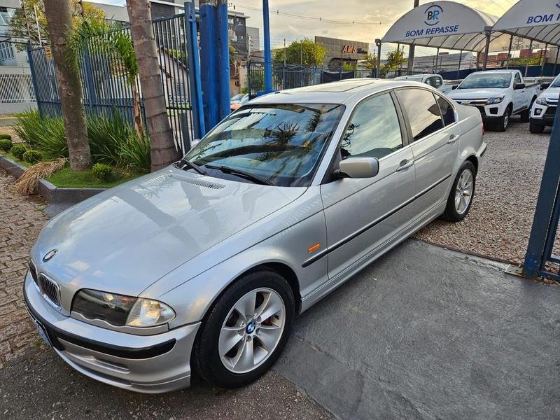 BMW 325i  na cor Prata em Curitiba / PR - 40182