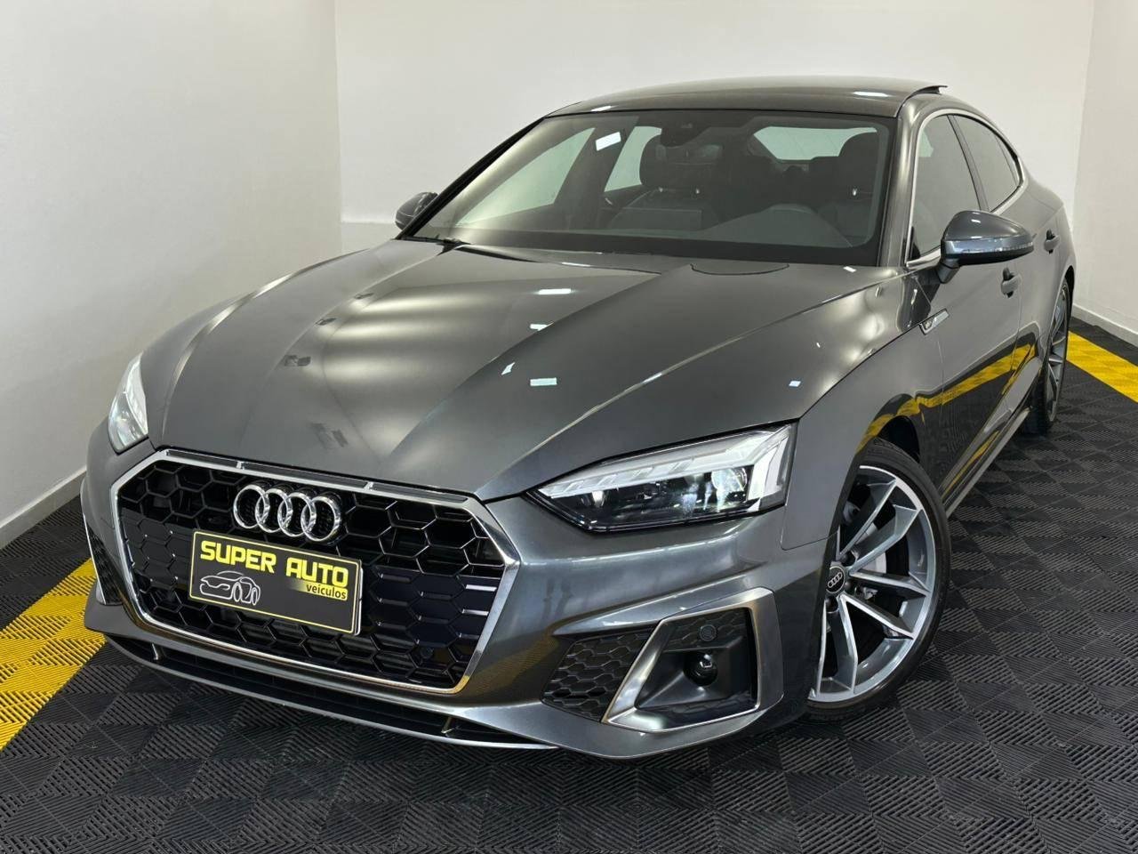 Audi A5 Sedan Performance S Edition 2.0 TFSI Quattro na cor Cinza em Blumenau / SC - 40406