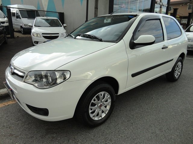 Fiat Palio 1.0 ECONOMY Fire Flex 8V 2p na cor Branco em Araucária / PR - 40447