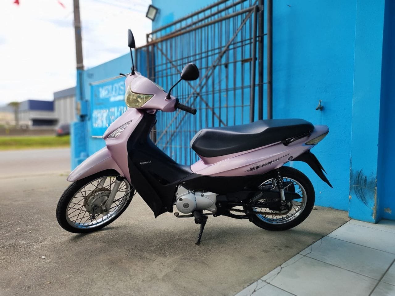 Honda BIZ 125 KS/ 125 KS FLEX  na cor Rosa em São José / SC - 40493