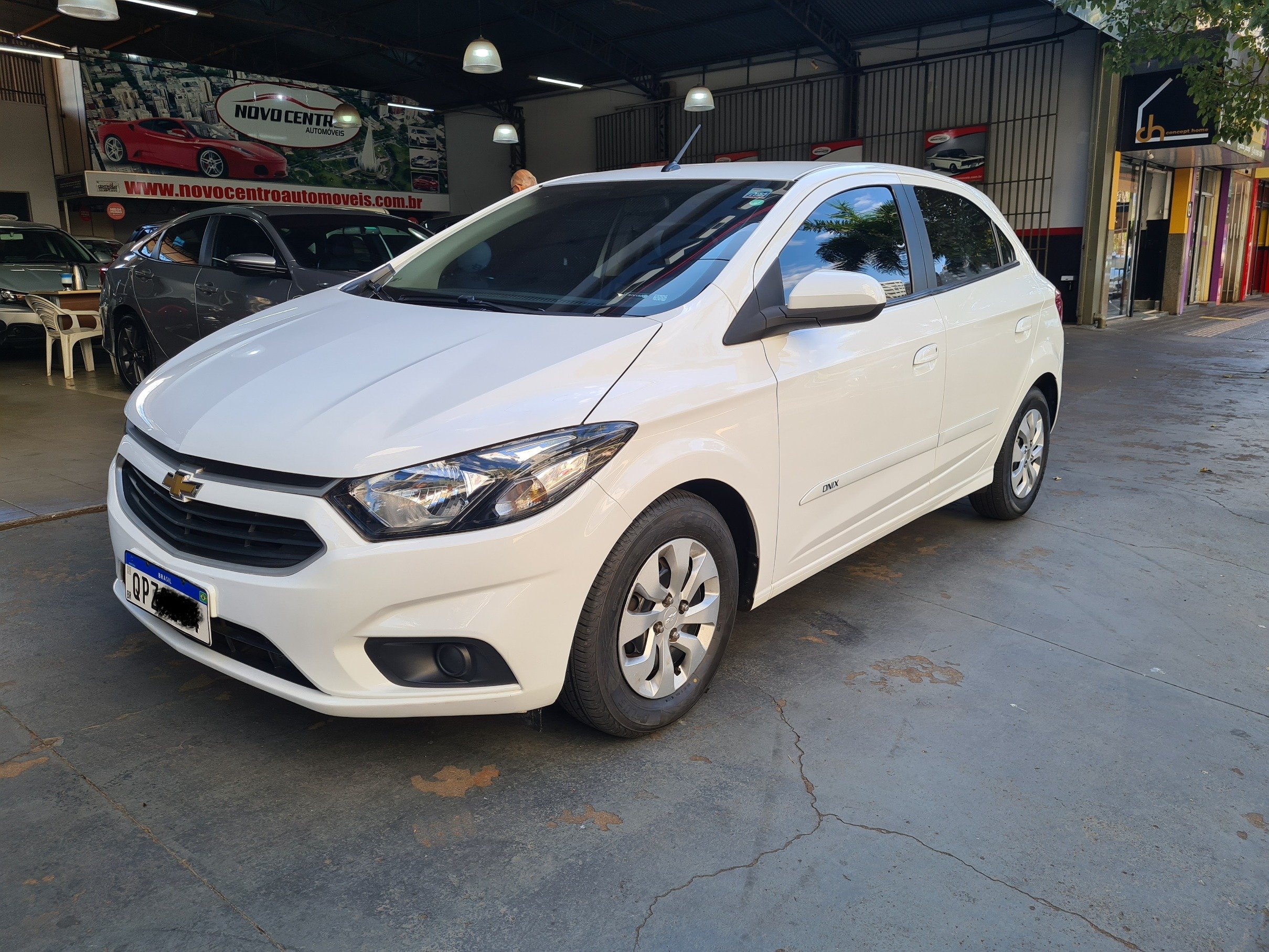 imagem de HATCH LT 1.0 8V FlexPower 5p Mec.