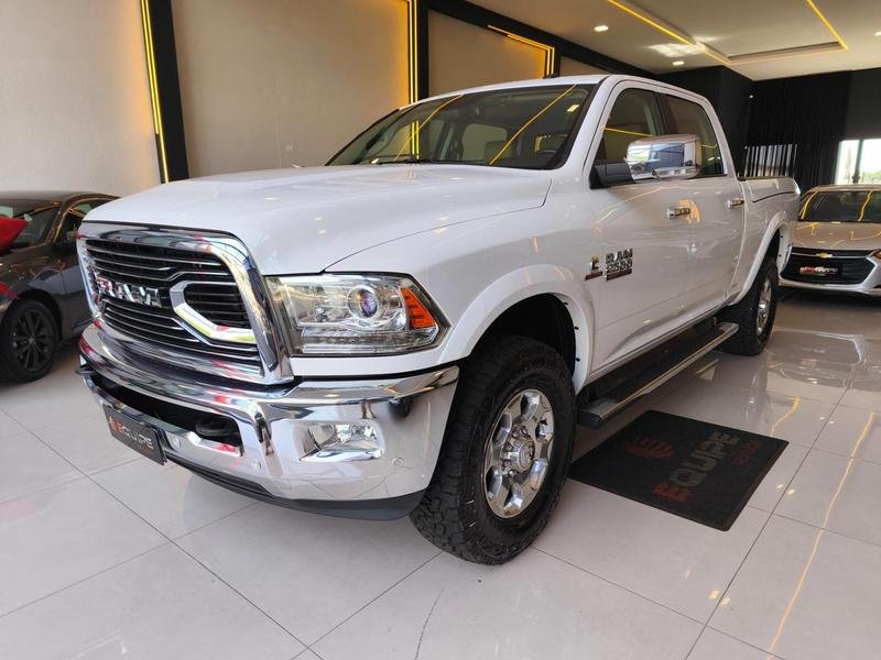 RAM 3500 LARAMIE 6.7 TB CD 4x4 Diesel na cor Branco em Maringá / PR - 40623