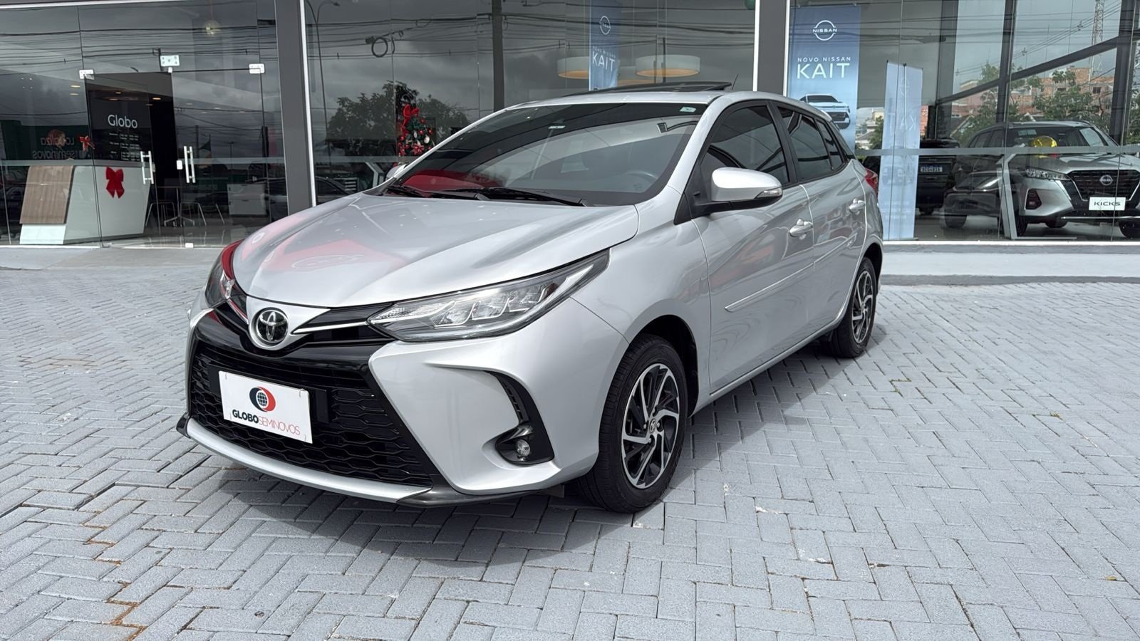 Toyota Yaris XLS 1.5 Flex 16V 5p Aut. na cor Cinza em São José dos Pinhais / PR - 40853