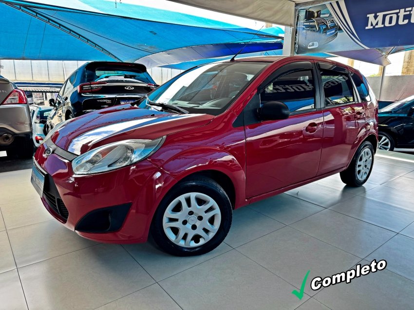 Ford Fiesta 1.0 8V Flex/Class 1.0 8V Flex 5p na cor Vermelho no Canoas / RS - 40891