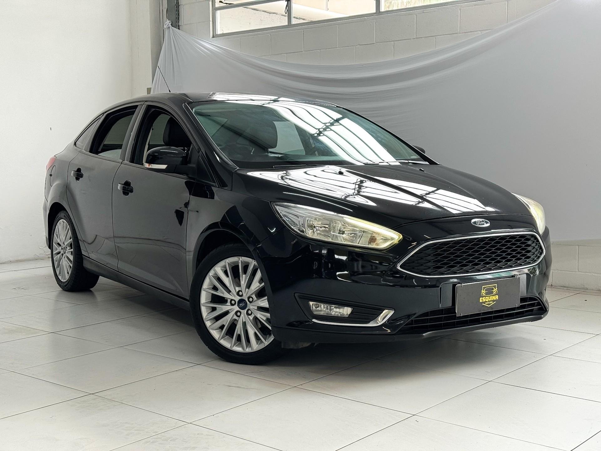 Ford Focus Fastback SE/SE PLUS 2.0 Flex Aut. na cor Preto em São José / SC - 40929