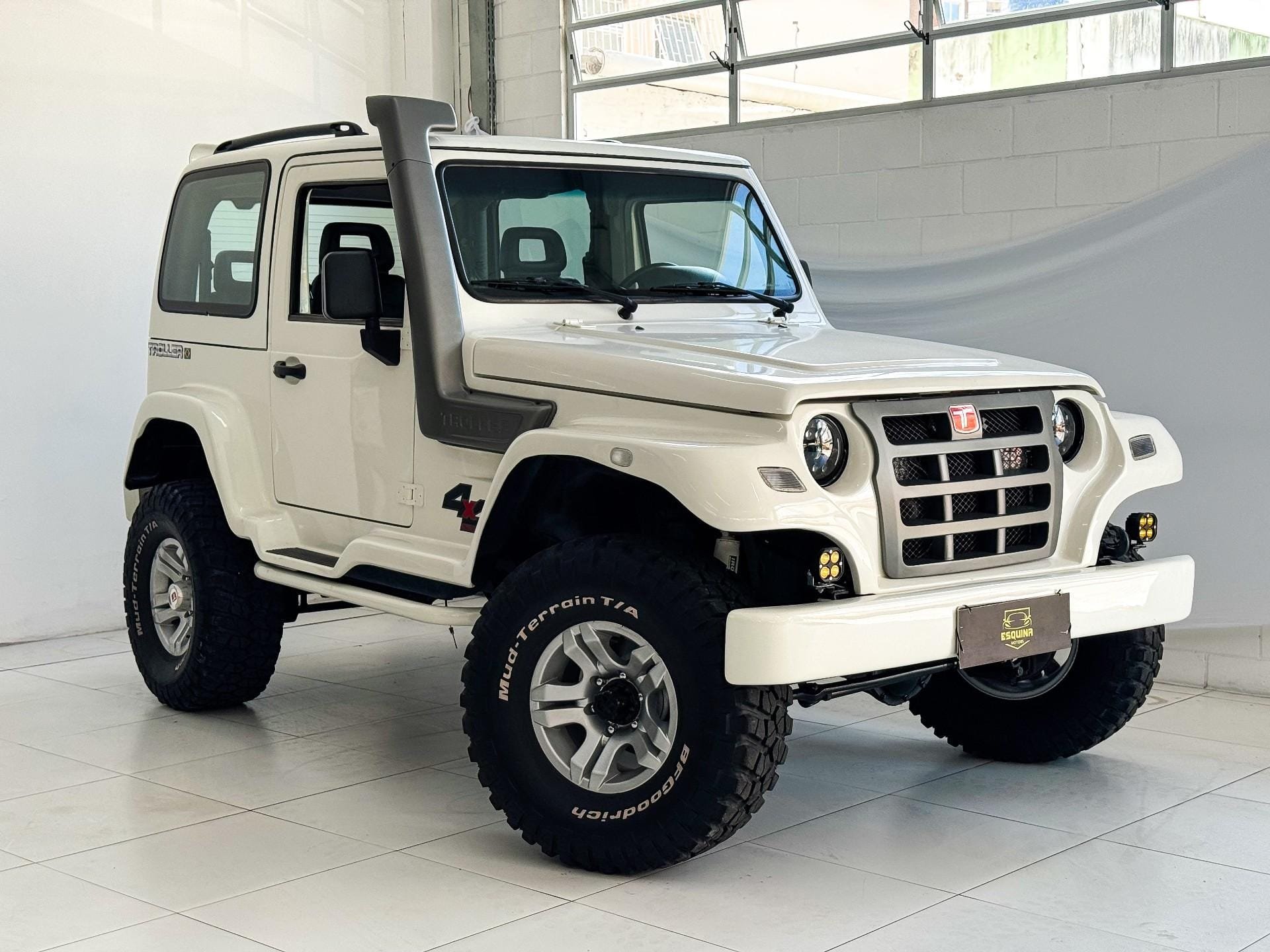 Troller T-4 4x4 3.2 TGV tdi Cap. Rígida Diesel na cor Branco em São José / SC - 40966