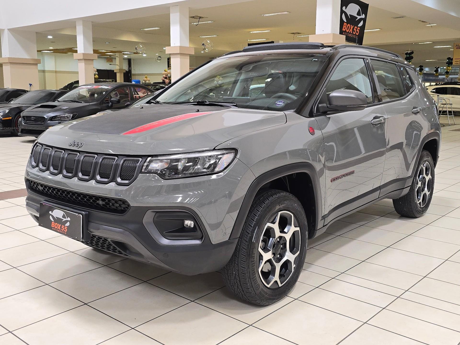 imagem de TRAILHAWK 2.0 4x4 Dies. 16V Aut.