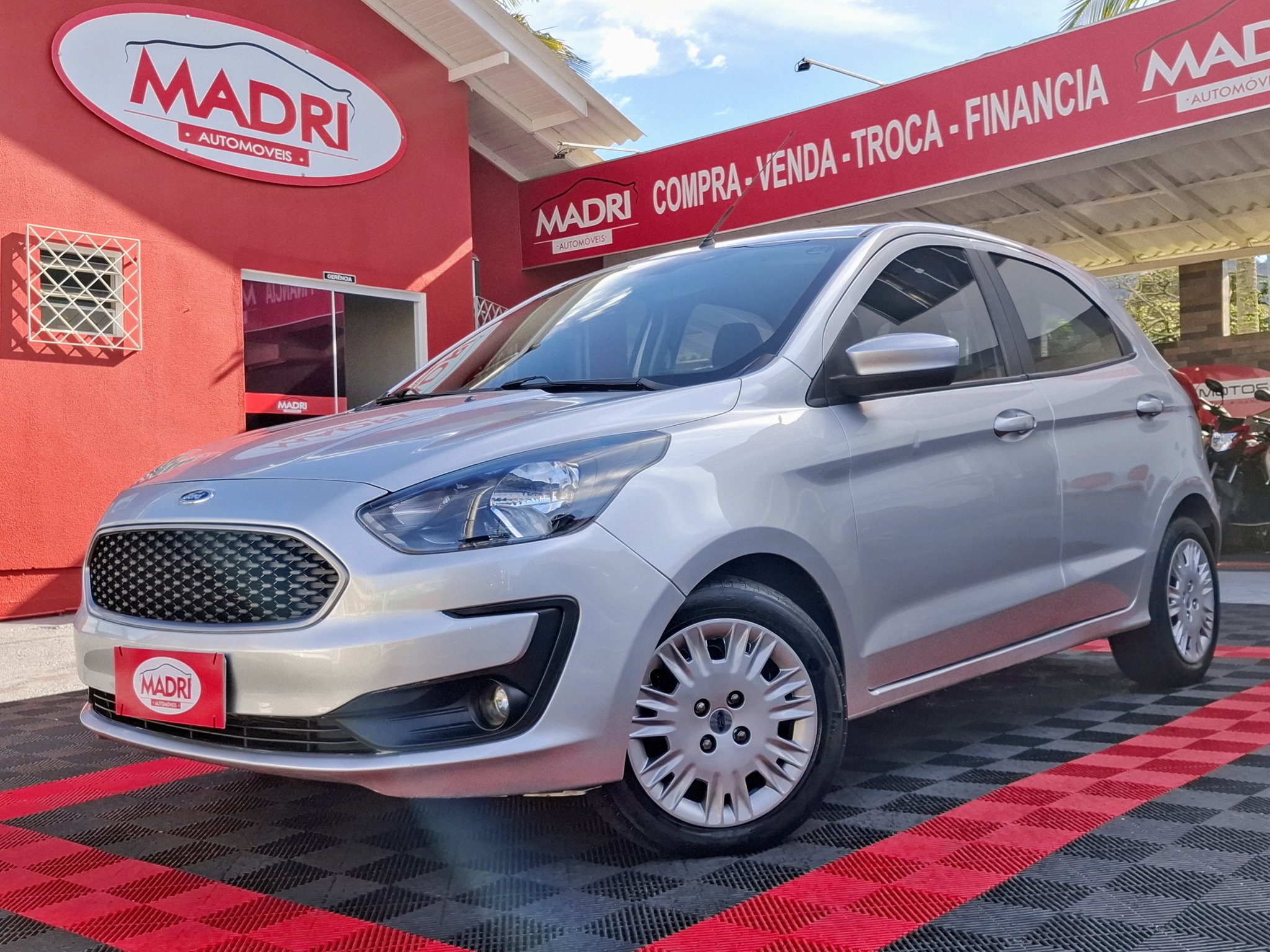Ford Ka 1.5 SE Plus 12V Flex 5p Mec. na cor Prata em Palhoça / SC - 40995