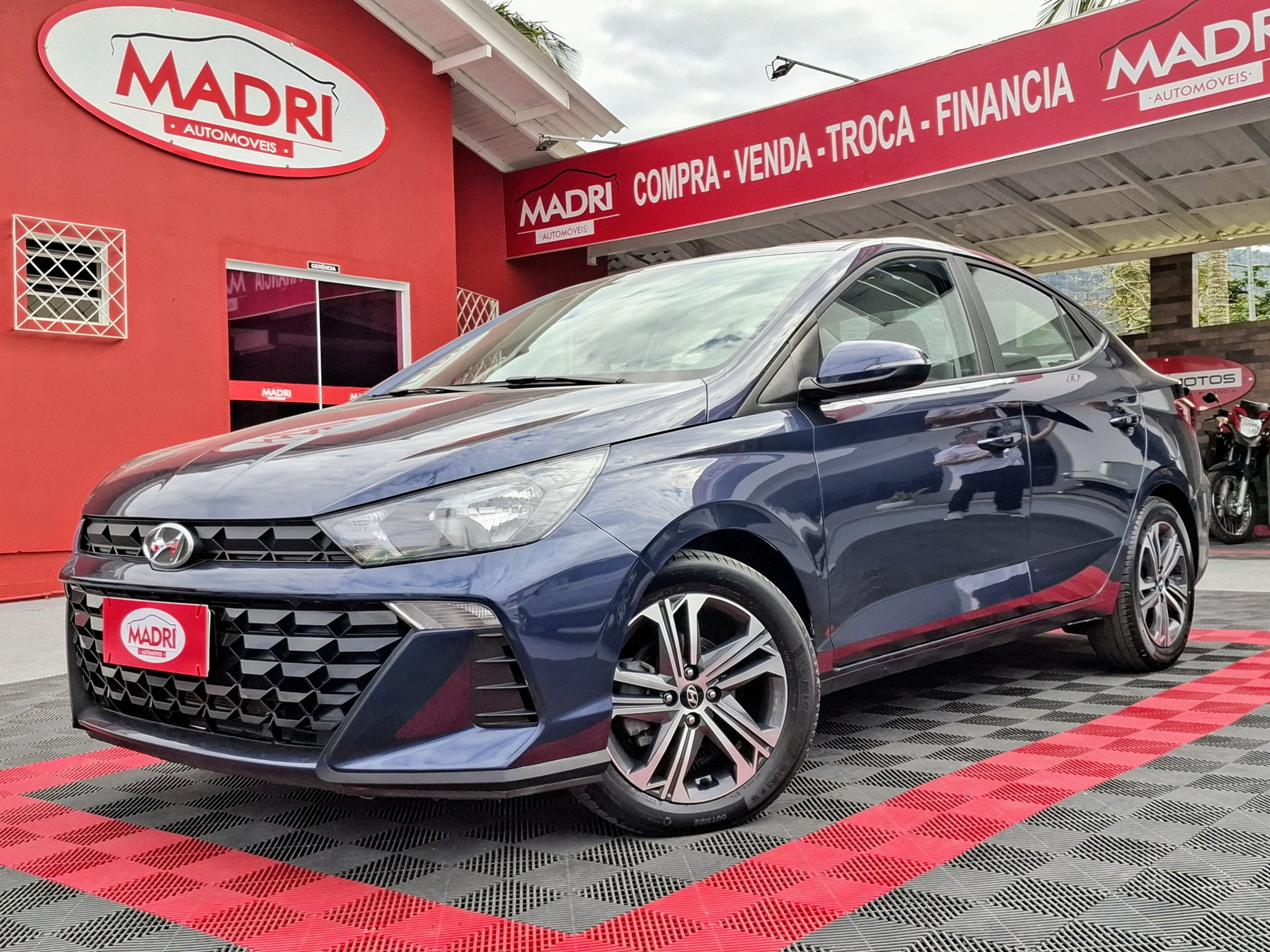 Hyundai HB20S Comfort Plus 1.0 TB Flex 12V Aut na cor Azul em Palhoça / SC - 40998
